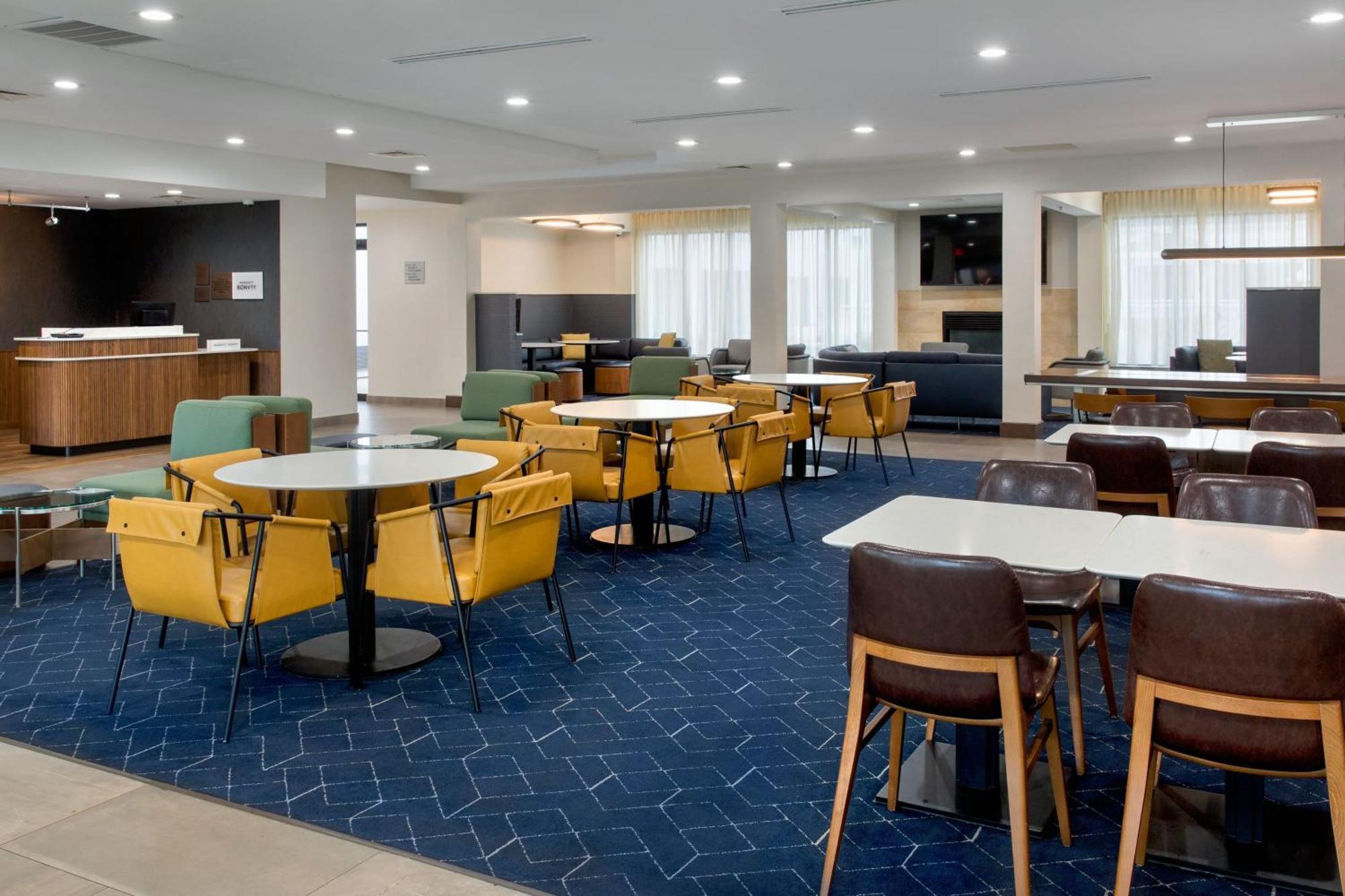 מלון Courtyard By Marriott New Haven Orange מראה חיצוני תמונה