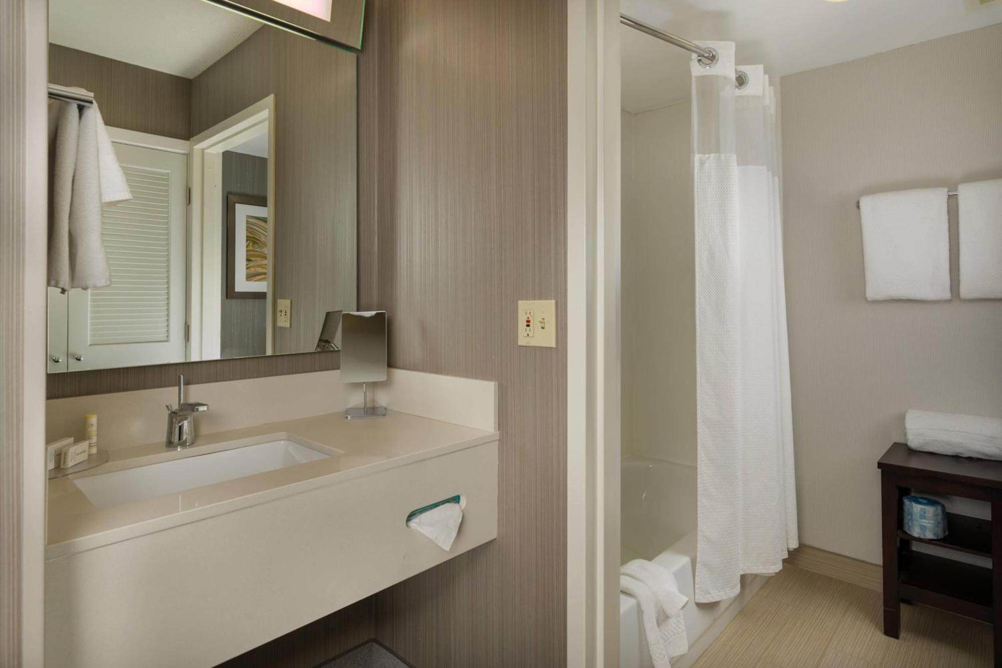 מלון Courtyard By Marriott New Haven Orange מראה חיצוני תמונה