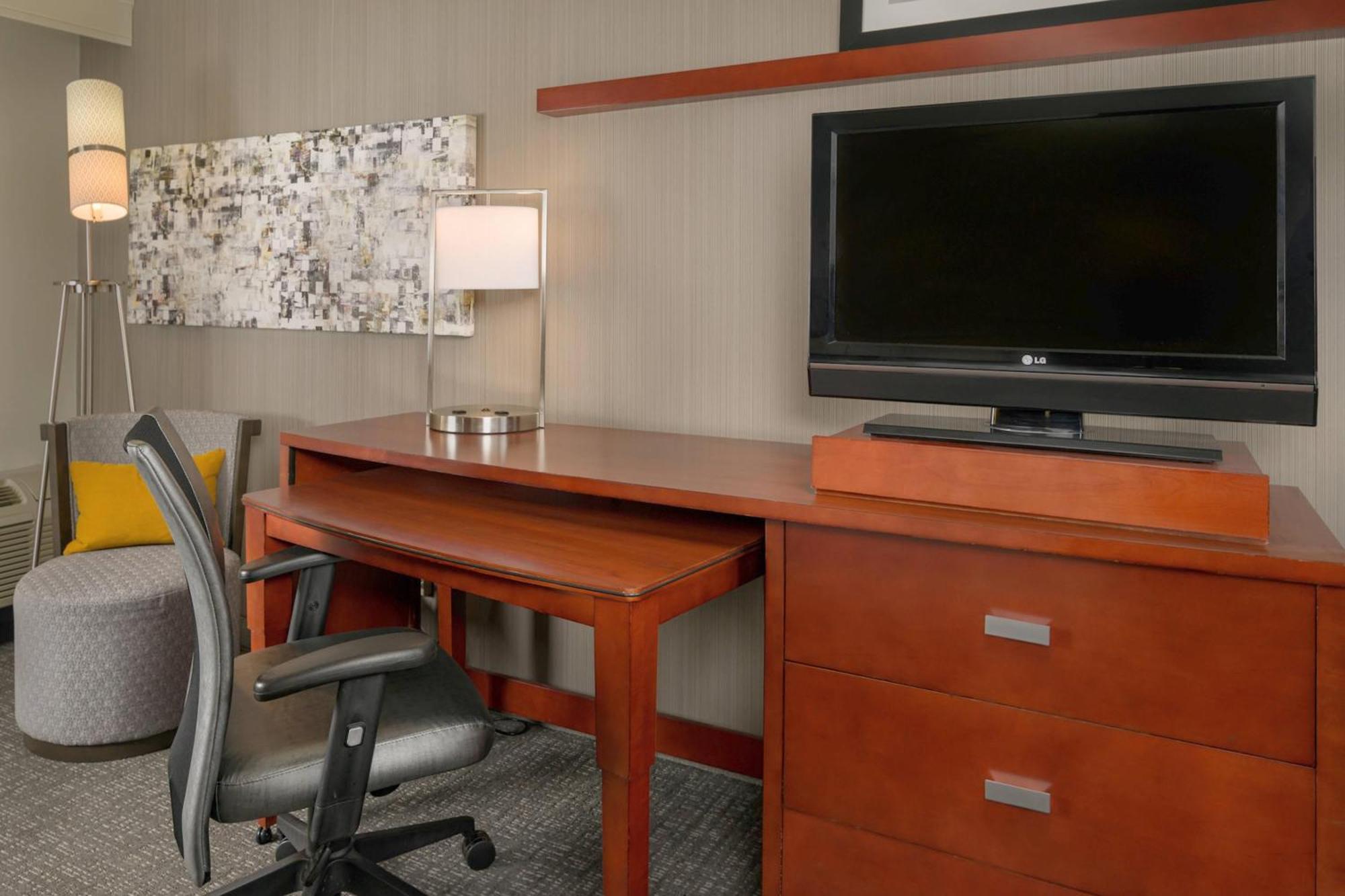 מלון Courtyard By Marriott New Haven Orange מראה חיצוני תמונה