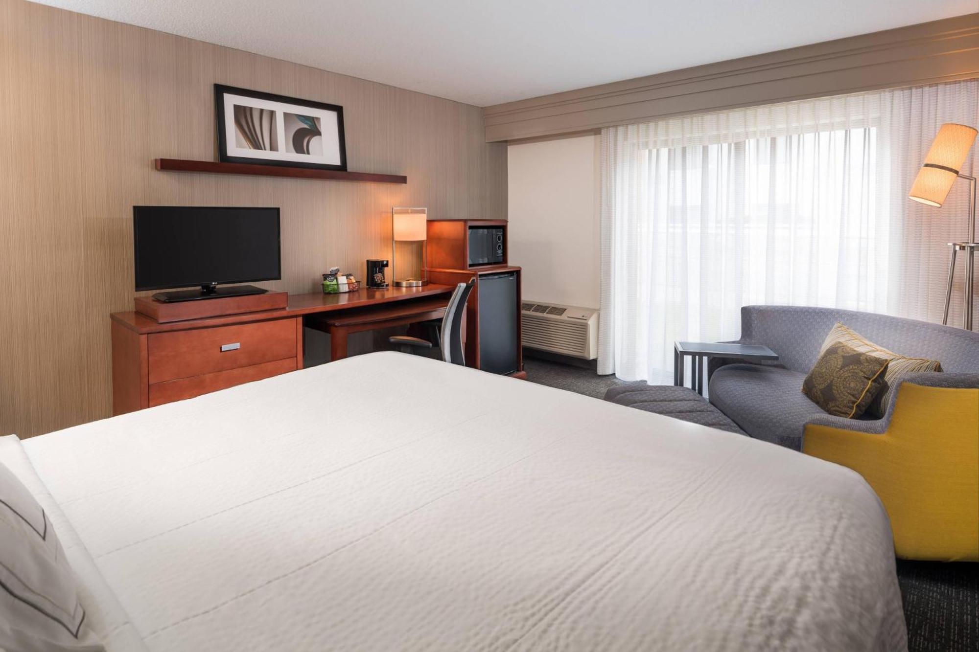 מלון Courtyard By Marriott New Haven Orange מראה חיצוני תמונה
