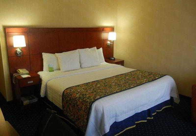 מלון Courtyard By Marriott New Haven Orange מראה חיצוני תמונה